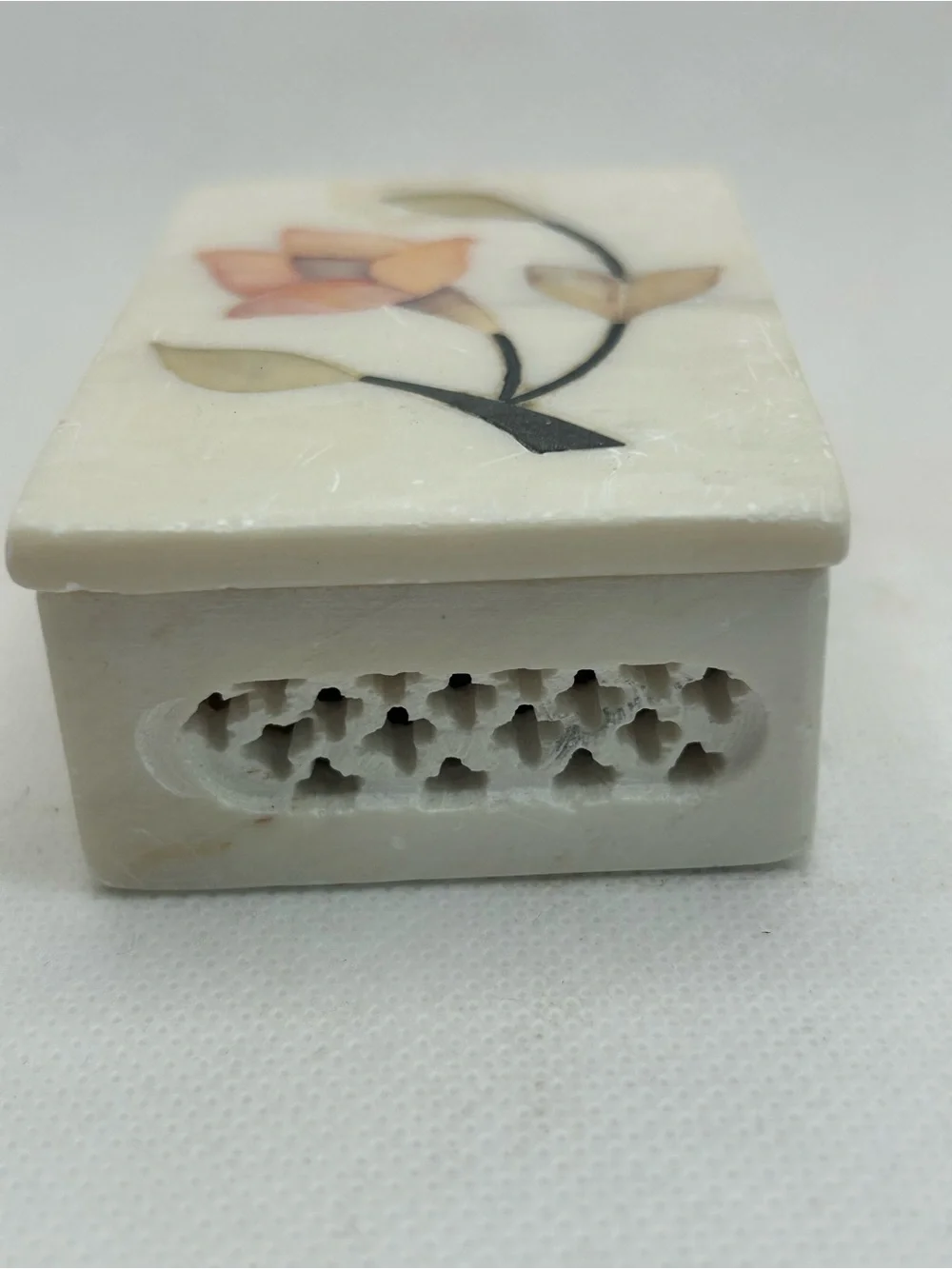 Vintage Trinket Box Floral Soapstone Inlay Pink White Made in India 3x2